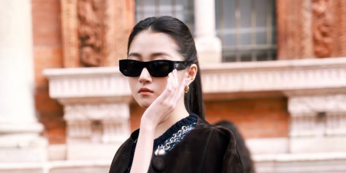 Prada PR A01S 16K08Z - As Seen On Hunter Schafer & Coco Gauff