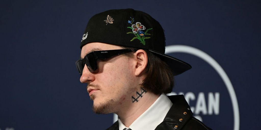 Prada PR A06S 16K08Z - As Seen On Scott Disick & Joe Alwyn