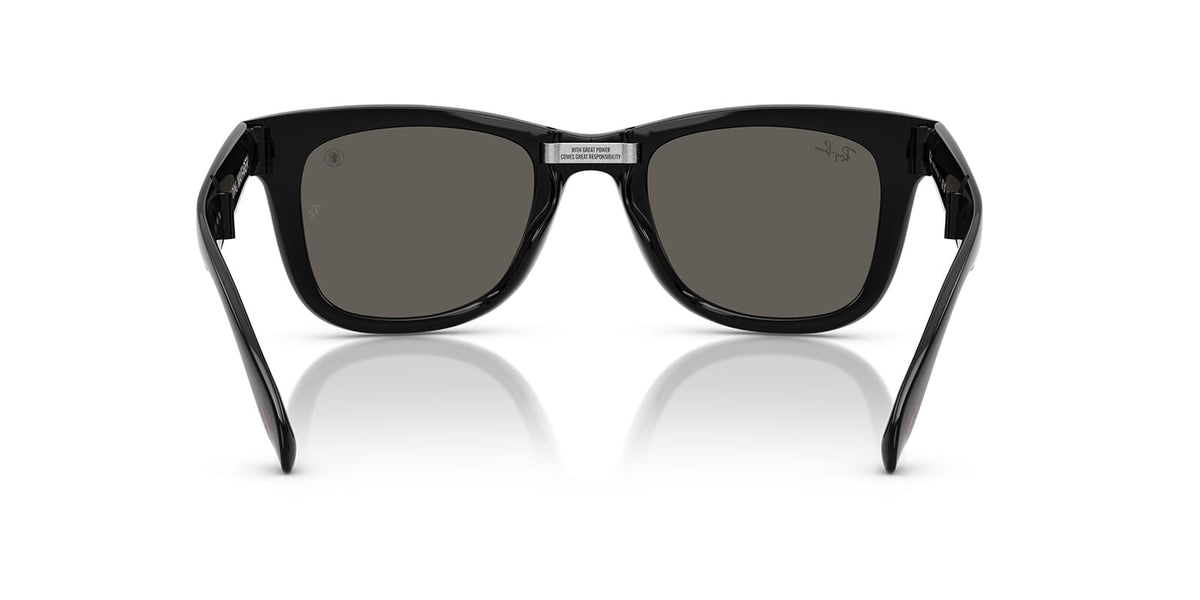 Ray-Ban Folding Wayfarer RB4105